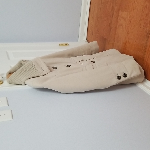 Coat - Picture 2 of 5